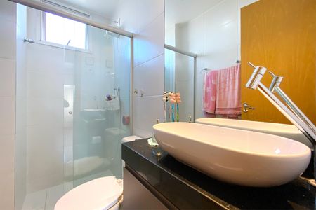 Apartamento à venda com 140m², 3 quartos e 1 vaga Apartamento à venda com 140m², 3 quartos e 1 vagaBanheiro