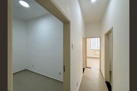 Apartamento para alugar com 86m², 3 quartos e sem vaga Apartamento para alugar com 86m², 3 quartos e sem vagaCorredor