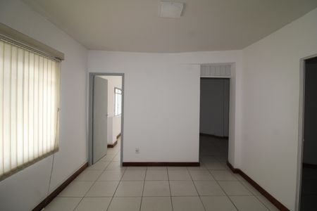 Casa à venda com 410m², 4 quartos e 3 vagasCasa 1 - Sala