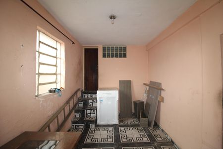 Casa à venda com 410m², 4 quartos e 3 vagasCasa 2 - Sala 2