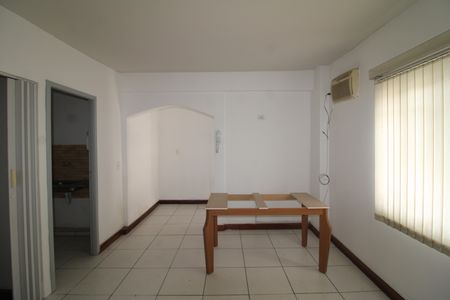 Casa à venda com 410m², 4 quartos e 3 vagasCasa 1 - Sala