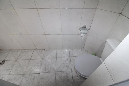 Casa à venda com 410m², 4 quartos e 3 vagasCasa 1 - Banheiro