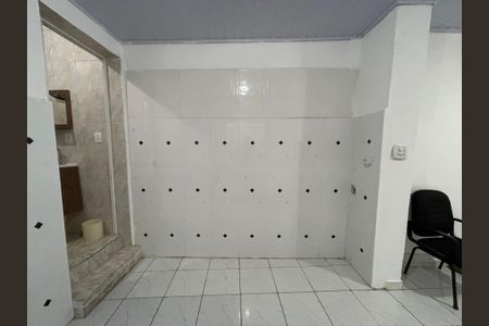 Casa para alugar com 70m², 1 quarto e 2 vagasCozinha