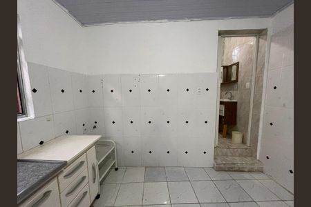 Casa para alugar com 70m², 1 quarto e 2 vagasCozinha