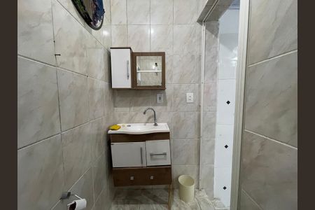 Casa para alugar com 70m², 1 quarto e 2 vagasBanheiro