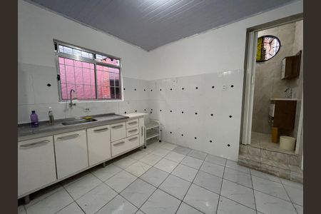 Casa para alugar com 70m², 1 quarto e 2 vagasCozinha