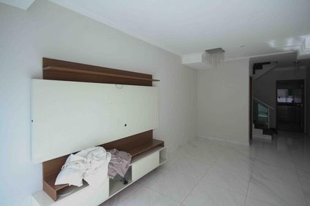 Sala de casa para alugar com 3 quartos, 220m² em Vila Santa Clara, São Paulo