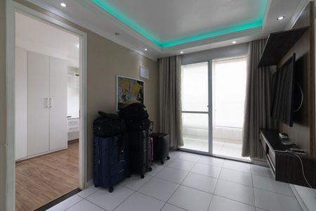 Apartamento para alugar com 75m², 2 quartos e 1 vagaSala