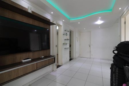 Apartamento para alugar com 75m², 2 quartos e 1 vagaSala
