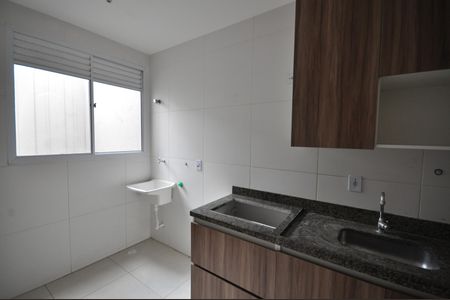 Apartamento para alugar com 44m², 2 quartos e sem vagaCozinha e Área de Serviço