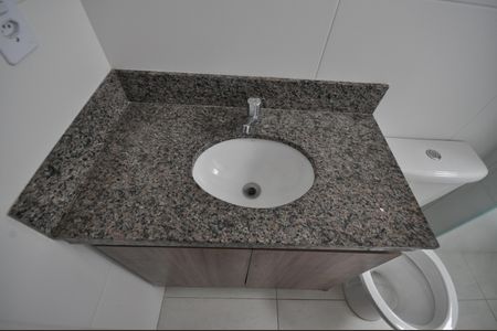 Apartamento para alugar com 44m², 2 quartos e sem vagaBanheiro