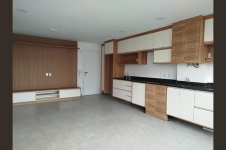 Sala e cozinha de apartamento para alugar com 2 quartos, 63m² em Vila Azevedo, São Paulo