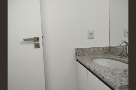 Apartamento para alugar com 63m², 2 quartos e 1 vaga Apartamento para alugar com 63m², 2 quartos e 1 vagaBanheiro 2