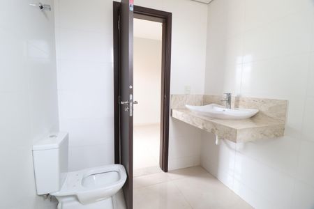 Apartamento para alugar com 70m², 2 quartos e 1 vagaBanheiro do Quarto 2