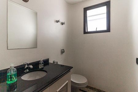 Apartamento para alugar com 250m², 4 quartos e 4 vagasLavabo