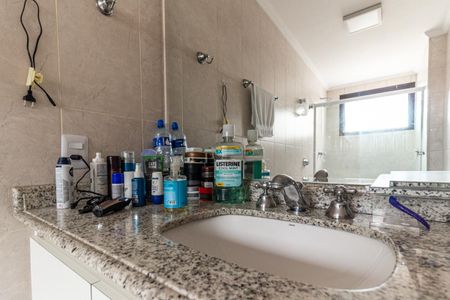 Apartamento para alugar com 250m², 4 quartos e 4 vagasBanheiro da Suíte 1