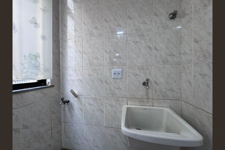 Apartamento à venda com 180m², 4 quartos e 3 vagas Apartamento à venda com 180m², 4 quartos e 3 vagasCozinha e Área de Serviço