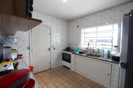 Casa para alugar com 250m², 4 quartos e 2 vagas Casa para alugar com 250m², 4 quartos e 2 vagasCozinha