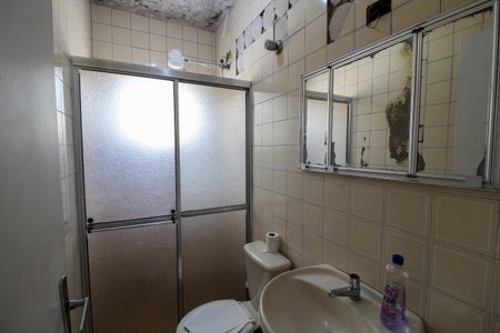 Banheiro de casa à venda com 4 quartos, 250m² em Jardim Esmeralda, São Paulo