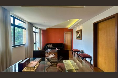 Apartamento para alugar com 4 quartos, 120m² em Caiçaras, Belo Horizonte