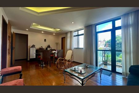 Apartamento para alugar com 4 quartos, 120m² em Caiçaras, Belo Horizonte