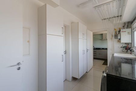Apartamento à venda com 237m², 4 quartos e 3 vagasFoto 06