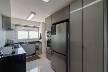 Apartamento à venda com 237m², 4 quartos e 3 vagasFoto 23