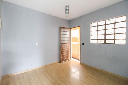 Casa para alugar com 45m², 1 quarto e sem vagaSala - Quarto