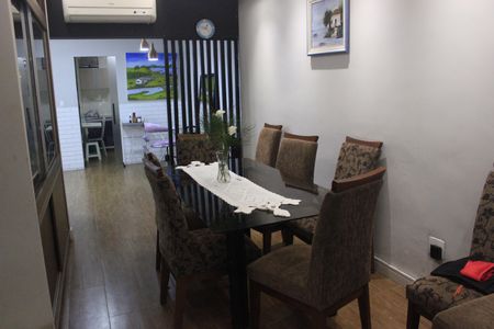 Casa à venda com 182m², 4 quartos e 2 vagasSala de jantar