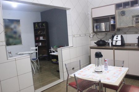 Casa à venda com 182m², 4 quartos e 2 vagasCopa da cozinha/Sala da edícula 1