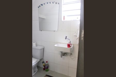 Casa à venda com 182m², 4 quartos e 2 vagasLavabo