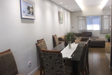 Casa à venda com 182m², 4 quartos e 2 vagasSala de jantar