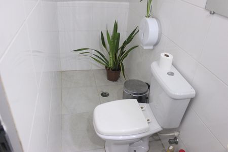 Casa à venda com 182m², 4 quartos e 2 vagasLavabo