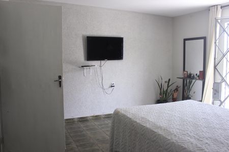 Casa à venda com 182m², 4 quartos e 2 vagasSuíte 1