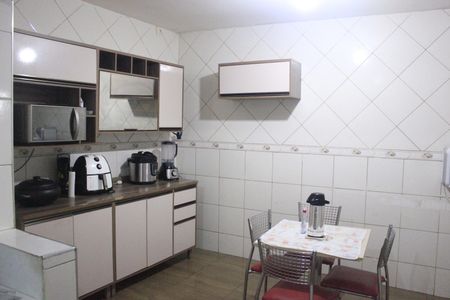 Casa à venda com 182m², 4 quartos e 2 vagasCopa da cozinha/Sala da edícula 1