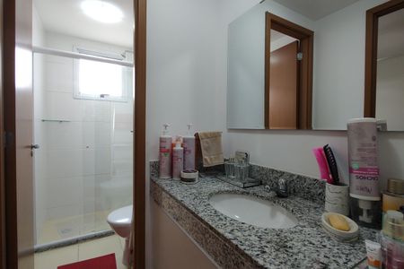 Apartamento à venda com 82m², 3 quartos e 1 vagaBanheiro da Suíte 1