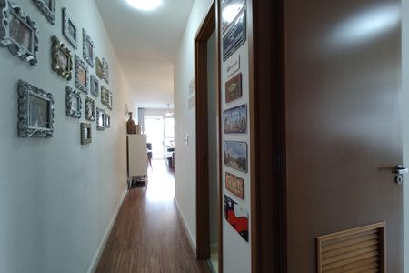 Apartamento à venda com 82m², 3 quartos e 1 vagaCorredor 