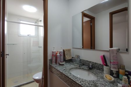 Apartamento à venda com 82m², 3 quartos e 1 vagaBanheiro da Suíte 1