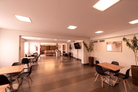 Apartamento para alugar com 61m², 2 quartos e 1 vagaÁrea comum - Salão de festas