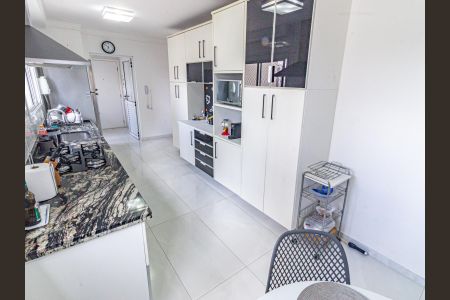 Apartamento para alugar com 178m², 3 quartos e 3 vagasCozinha