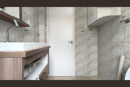 Apartamento à venda com 56m², 2 quartos e sem vaga Apartamento à venda com 56m², 2 quartos e sem vagaBanheiro