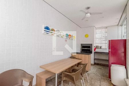 Apartamento à venda com 131m², 3 quartos e 2 vagas Apartamento à venda com 131m², 3 quartos e 2 vagasÁrea comum - Churrasqueira