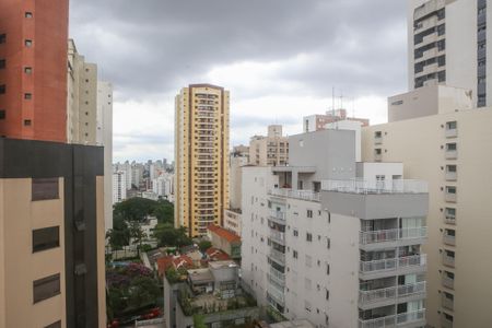 Apartamento à venda com 131m², 3 quartos e 2 vagas Apartamento à venda com 131m², 3 quartos e 2 vagasVista da Suíte 2