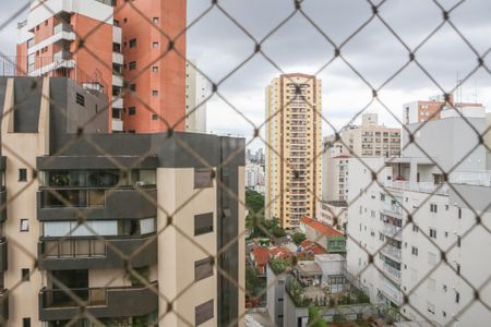 Apartamento à venda com 131m², 3 quartos e 2 vagas Apartamento à venda com 131m², 3 quartos e 2 vagasVista da Suíte 3