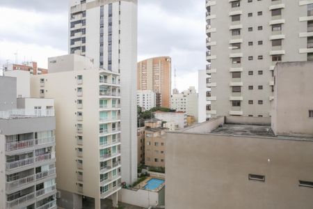 Apartamento à venda com 131m², 3 quartos e 2 vagas Apartamento à venda com 131m², 3 quartos e 2 vagasVista da Suíte 1