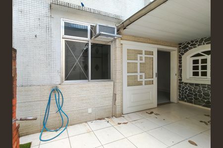 Quintal de apartamento para alugar com 2 quartos, 81m² em Imperial de São Cristóvão, Rio de Janeiro
