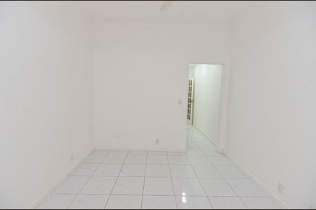 Apartamento à venda com 81m², 2 quartos e sem vaga Apartamento à venda com 81m², 2 quartos e sem vagaSala