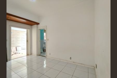 Apartamento para alugar com 81m², 2 quartos e sem vaga Apartamento para alugar com 81m², 2 quartos e sem vagaSala