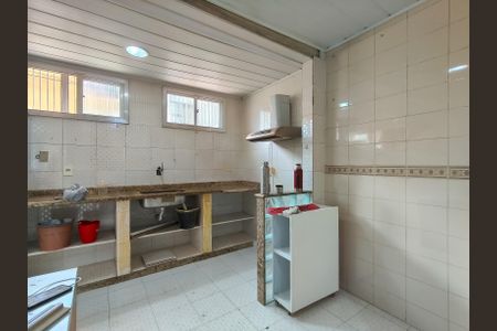 Apartamento para alugar com 81m², 2 quartos e sem vaga Apartamento para alugar com 81m², 2 quartos e sem vagaCozinha