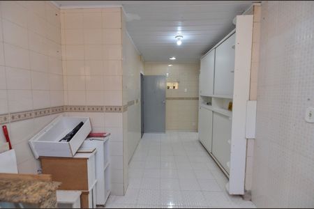 Apartamento à venda com 81m², 2 quartos e sem vaga Apartamento à venda com 81m², 2 quartos e sem vagaCozinha